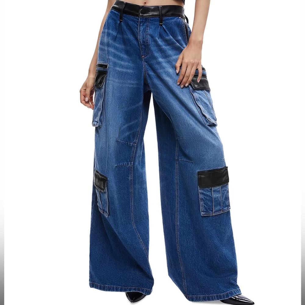 Alice + Olivia Jean Joette Cargo Jean in Brooklyn Blue✨